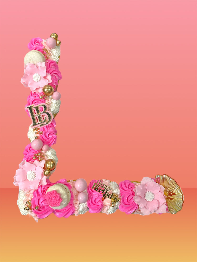 Pull Apart Monogram Cupcakes